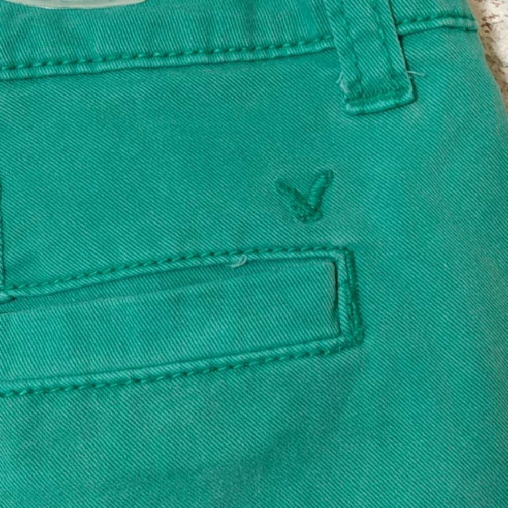 Shorts - Picture 3 of 4